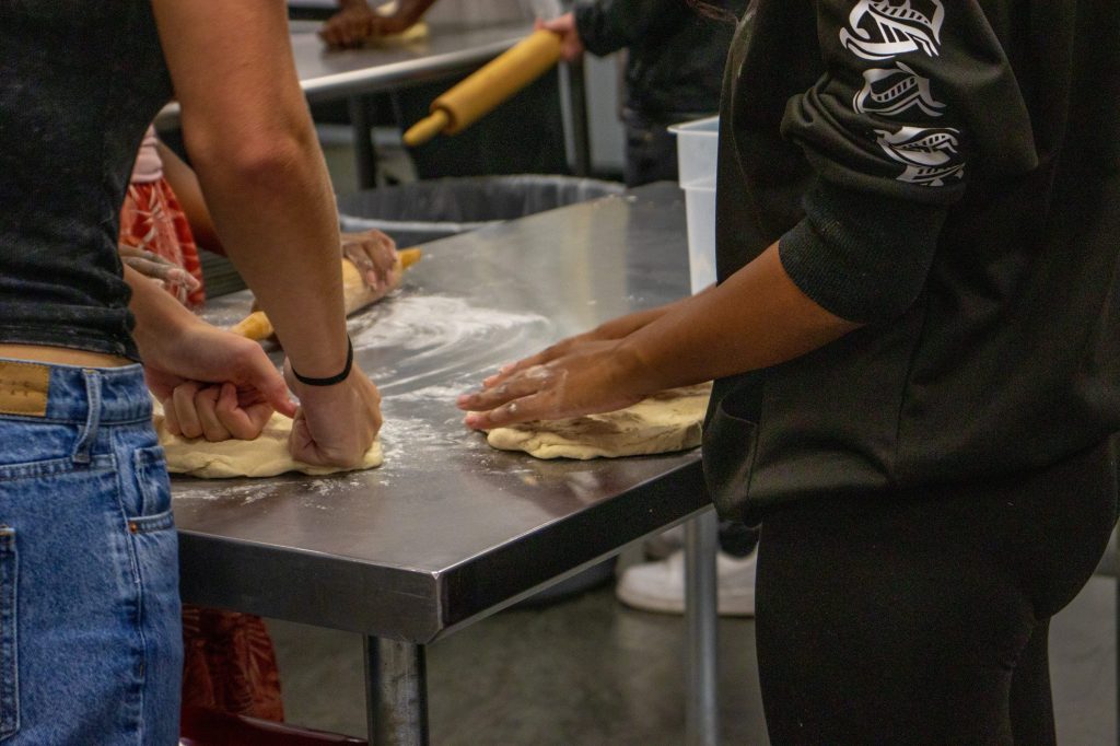 OHS 9.11.24-16 Students making pizza / bread , Ooltewah High culinary pathway