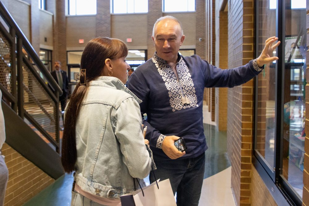 Ukraine Delegate Visits EBE-14 Ukraine Mayor during East Brainerd Elementary Ukraine Mayor Visit