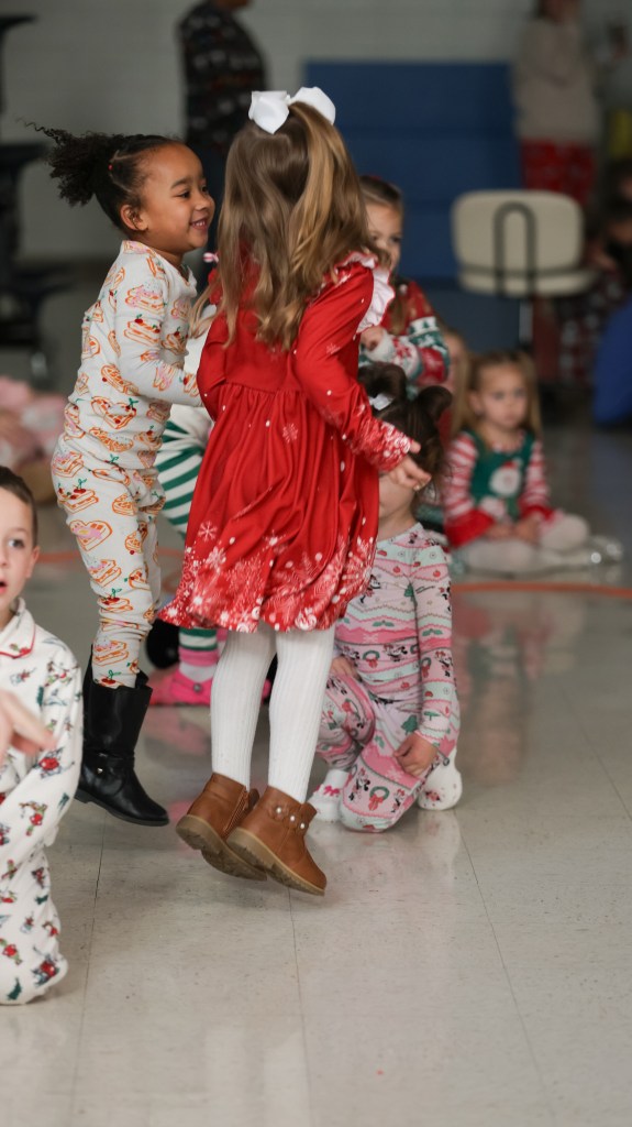 12 19 25 Holiday at Wallace-15